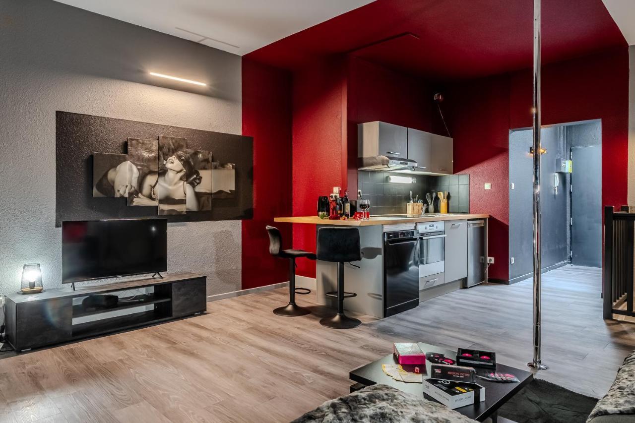 Cocon Sensuel - 50 Nuances - Les Cocons De Nath Apartment Montbeliard Exterior photo