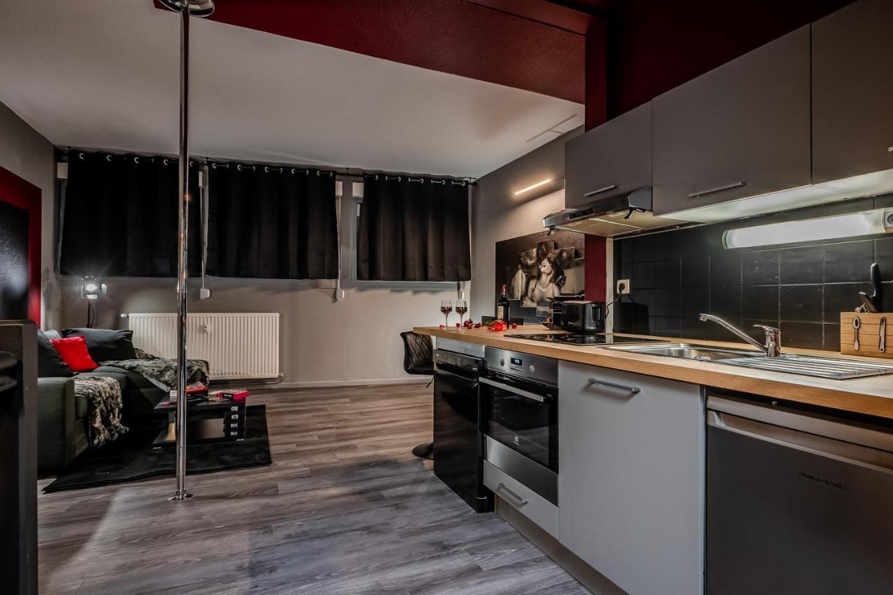 Cocon Sensuel - 50 Nuances - Les Cocons De Nath Apartment Montbeliard Exterior photo