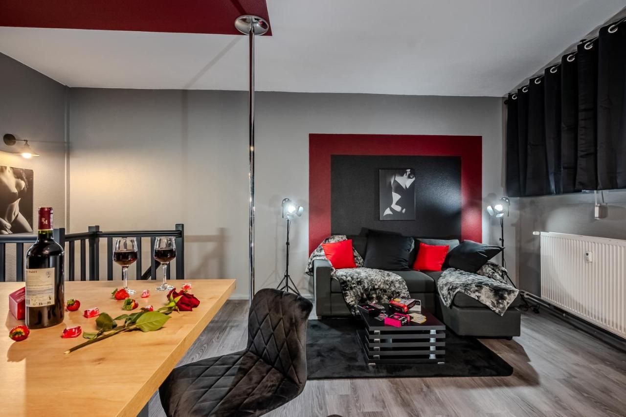 Cocon Sensuel - 50 Nuances - Les Cocons De Nath Apartment Montbeliard Exterior photo