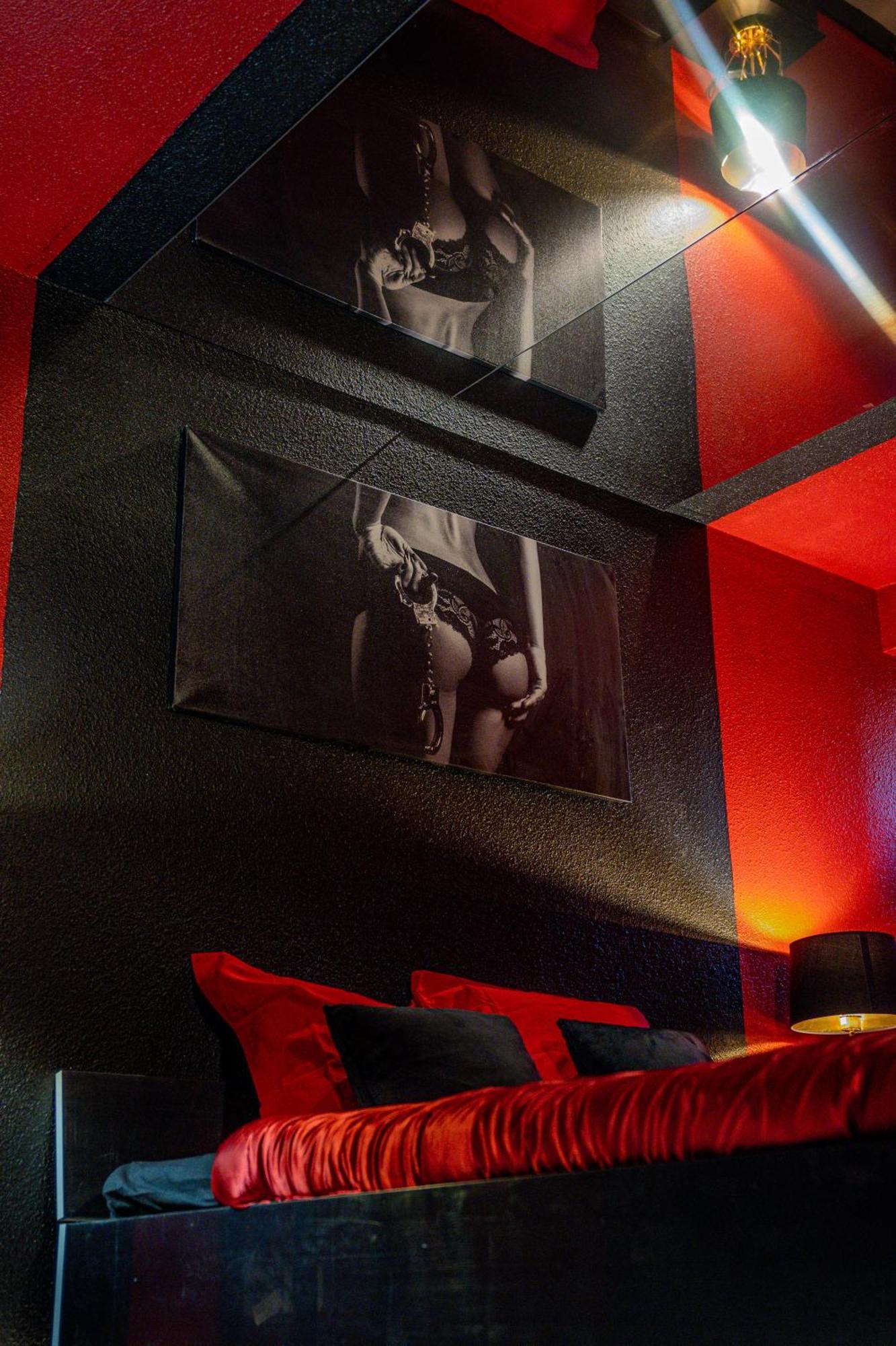 Cocon Sensuel - 50 Nuances - Les Cocons De Nath Apartment Montbeliard Exterior photo